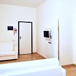 Hotel apartamentowy Bb Bocconi