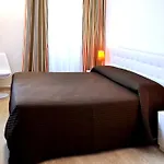 Bb Bocconi Hotel apartamentowy 4*