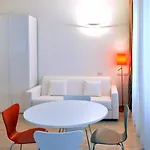 Hotel apartamentowy Bb Bocconi 4*