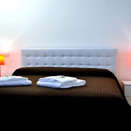 Hotel apartamentowy Bb Bocconi Mediolan