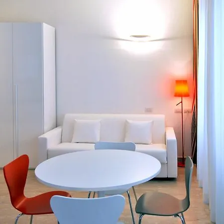 Hotel apartamentowy Bb Bocconi 4*