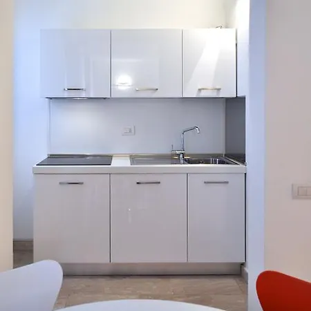 Aparthotel Bb Bocconi 4*